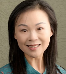 Master Helen Liang is a world-renowned Tai Chi, Qigong, and Chinese Martial Art master