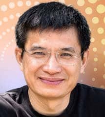 Robert Peng, a world-renowned Qigong master and healer,