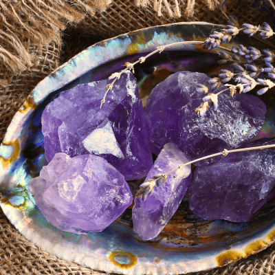 Discover the Use of Healing Crystals During Sound Therapy Sessions