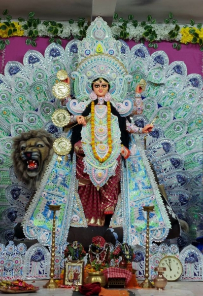 What is the divine feminine meaning and energy